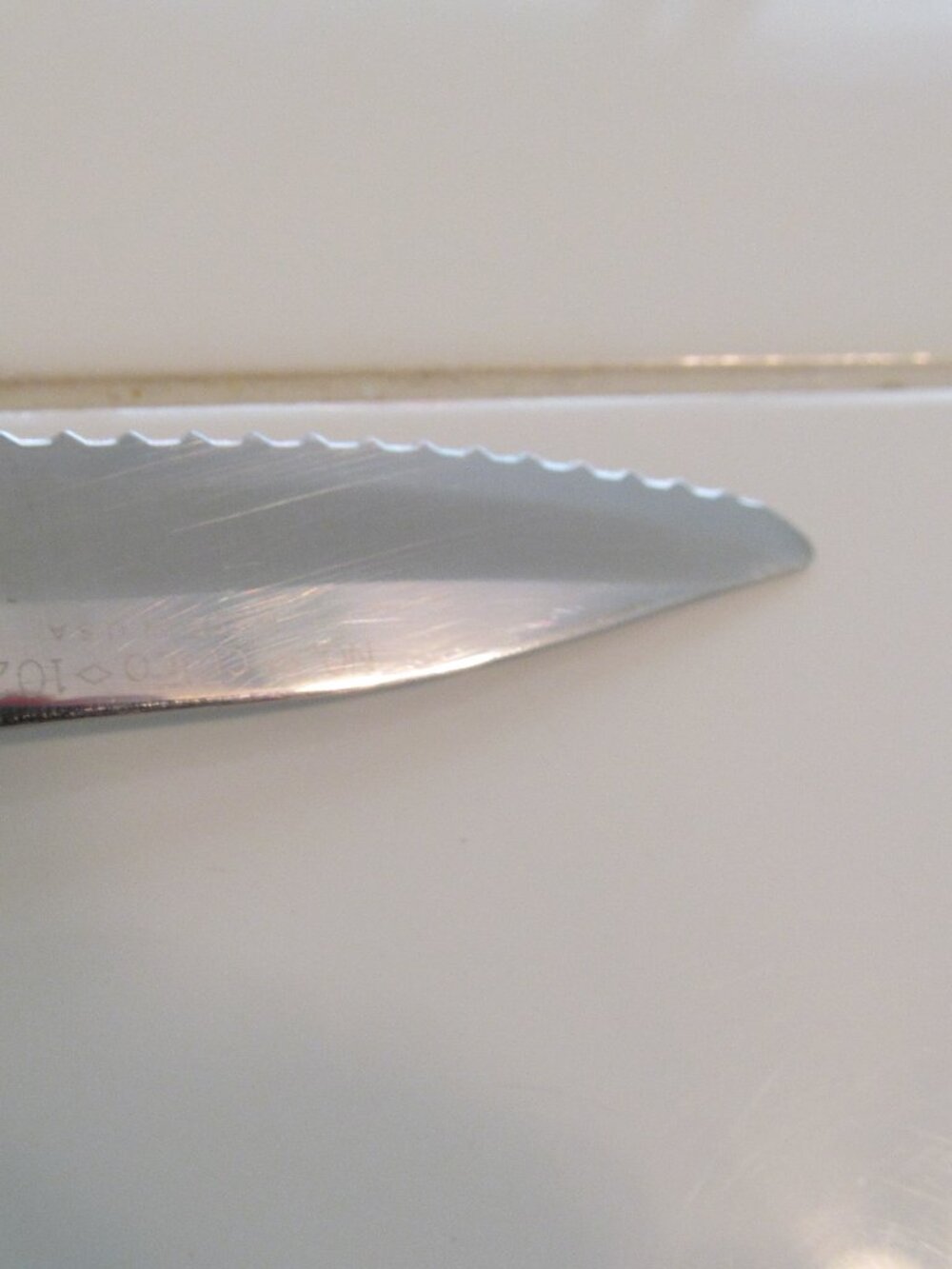 Cutco Vintage 2 ¼” Serrated Blade Paring Knife #1020 Brown Swirl Handle - Picture 7 of 9